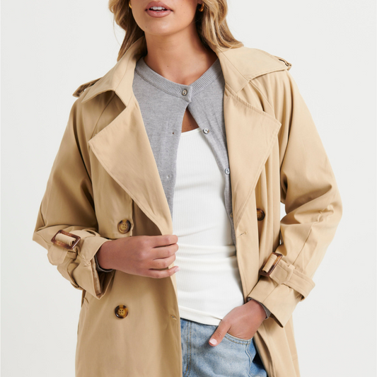 Lia™ | Ajaton ja tyylikäs beige trenssi
